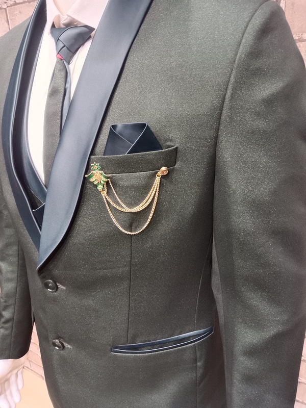 7/2 MAN SUIT 7/2 MAN SUIT