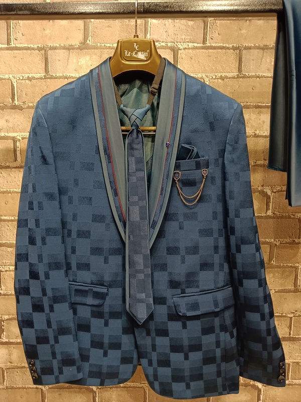 Var Raja Suit D-7747 Le-Cartin Var Raja Suit D-7747 Le-Cartin