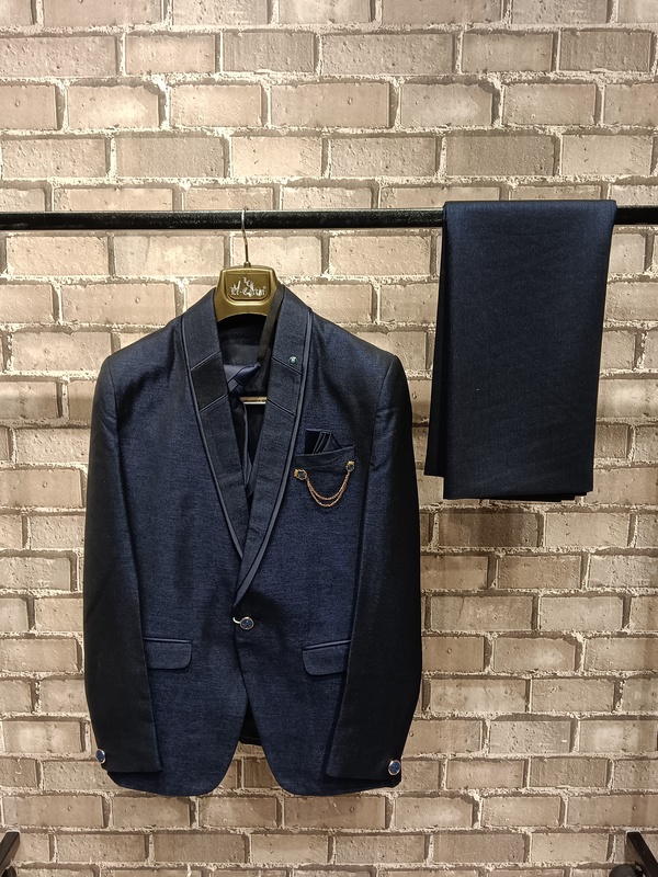 VAR RAJA SUIT D-7380 LE-CARTIN VAR RAJA SUIT D-7380 LE-CARTIN