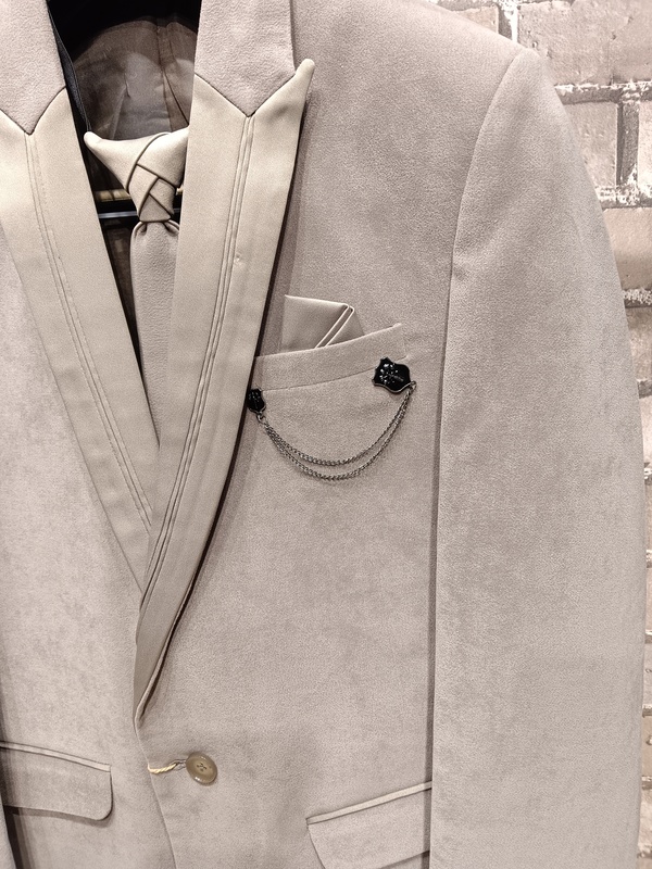 Var Raja Suit D-7752 Le-Cartin Var Raja Suit D-7752 Le-Cartin