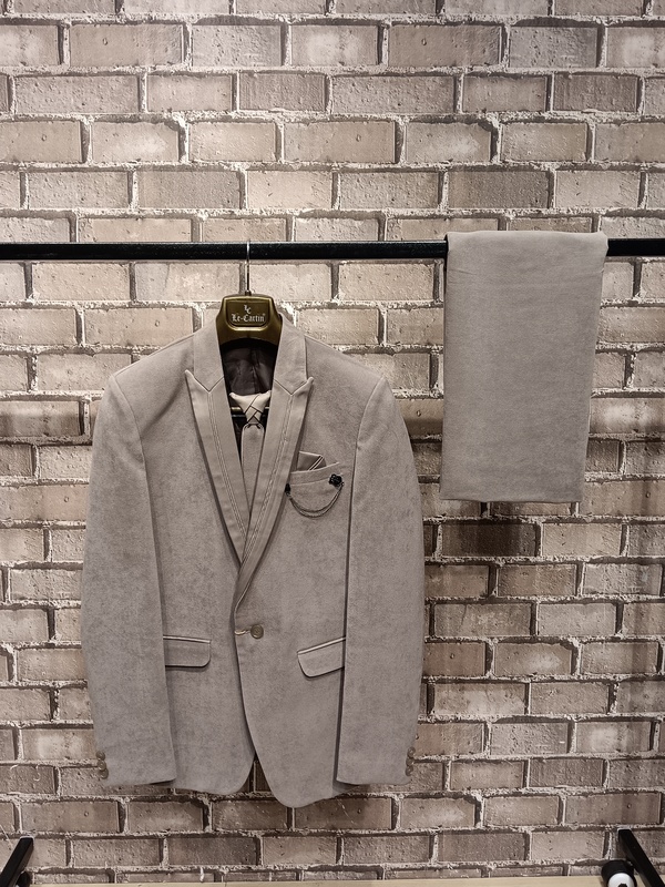 Var Raja Suit D-7752 Le-Cartin Var Raja Suit D-7752 Le-Cartin