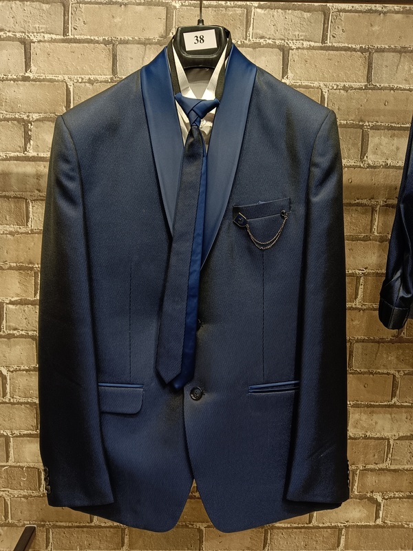 4/6 VIBRANT SUIT 4/6 VIBRANT SUIT