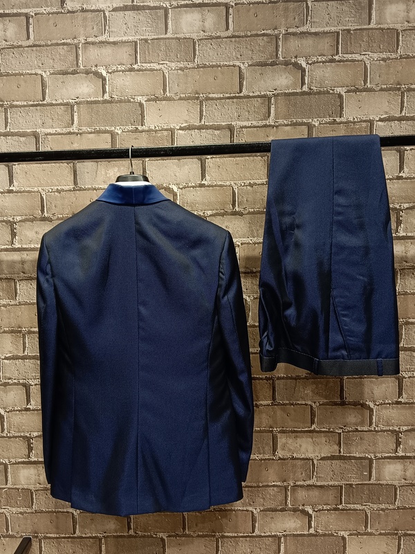 4/6 VIBRANT SUIT 4/6 VIBRANT SUIT