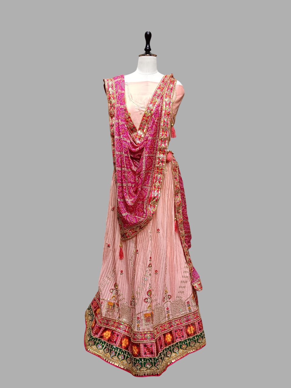 Elegant Pink Embroidered Lehenga Choli Set with Bandhani Dupatta D280 Elegant Pink Embroidered Lehenga Choli Set with Bandhani Dupatta D280