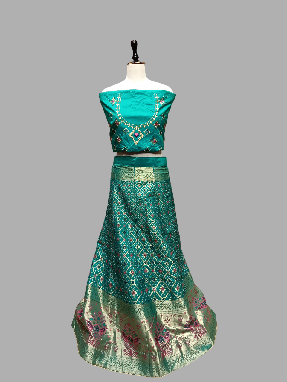 Teal & Pink Banarasi Weave Silk Lehenga Choli Set MF Teal & Pink Banarasi Weave Silk Lehenga Choli Set MF