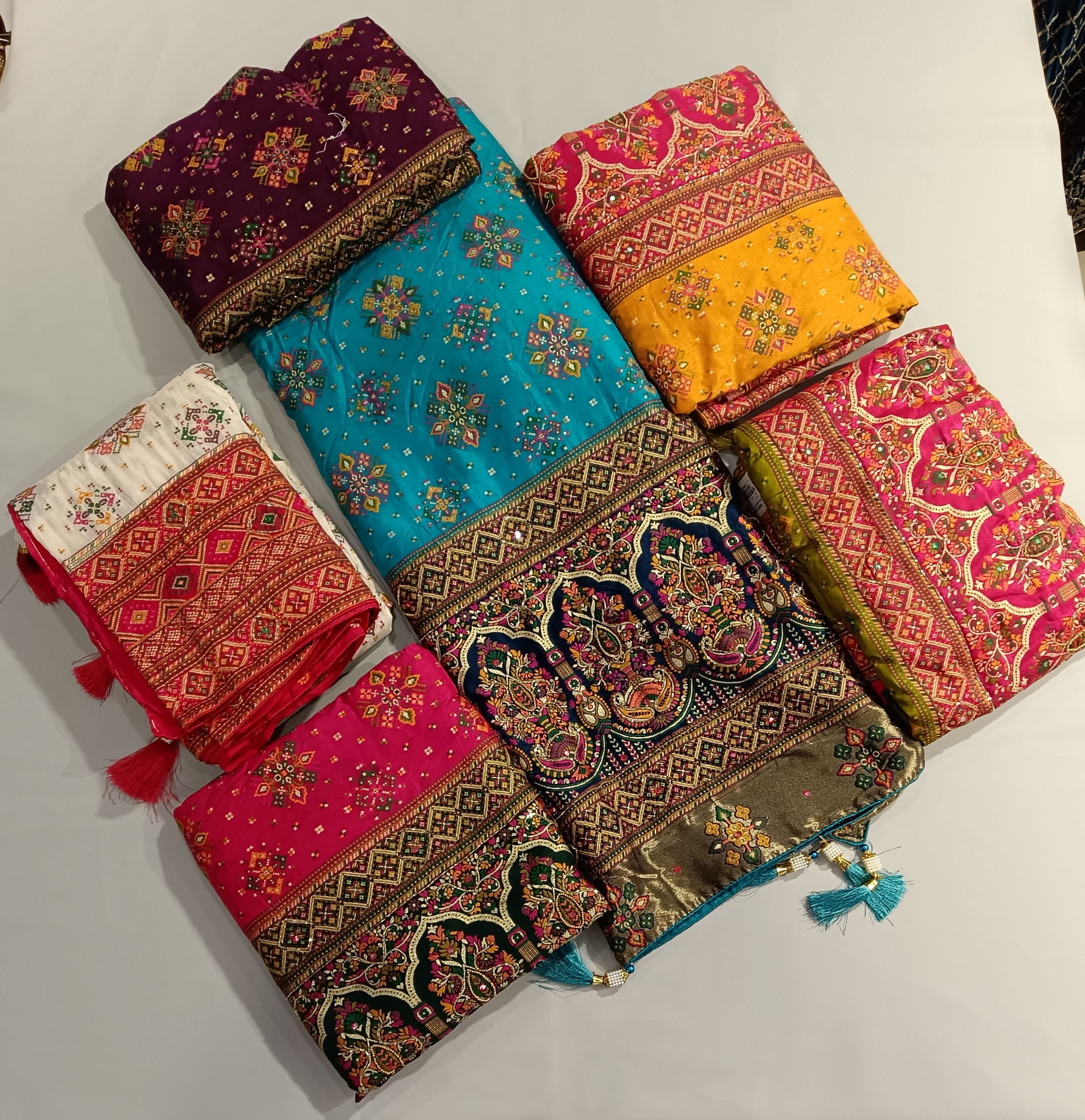 Buta had B1721 Saree Buta had B1721 Saree