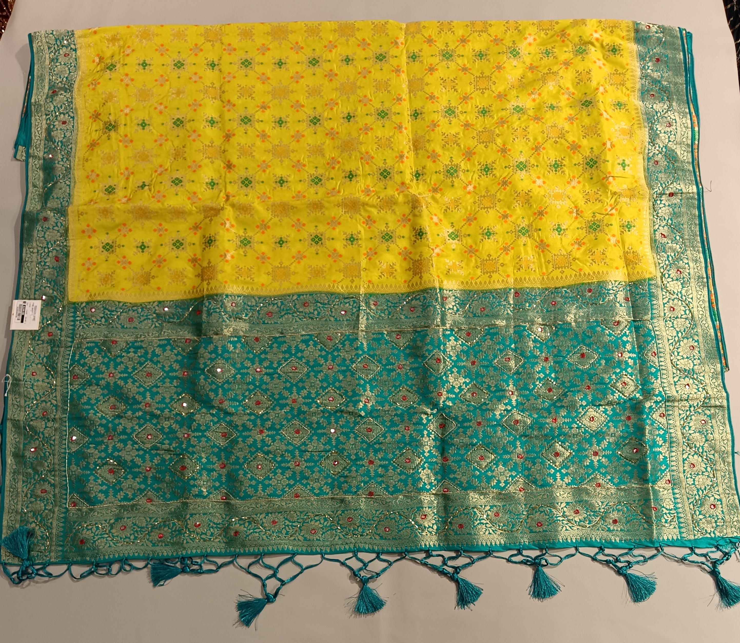 DN 457 B1754 Saree DN 457 B1754 Saree