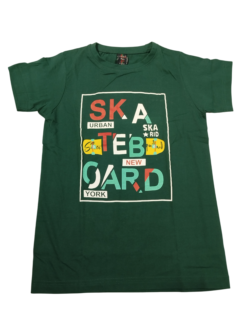 Red T-shirt: "Urban Rock Star Graphic Tee" D.9/12 B.9899 Red T-shirt: "Urban Rock Star Graphic Tee" D.9/12 B.9899