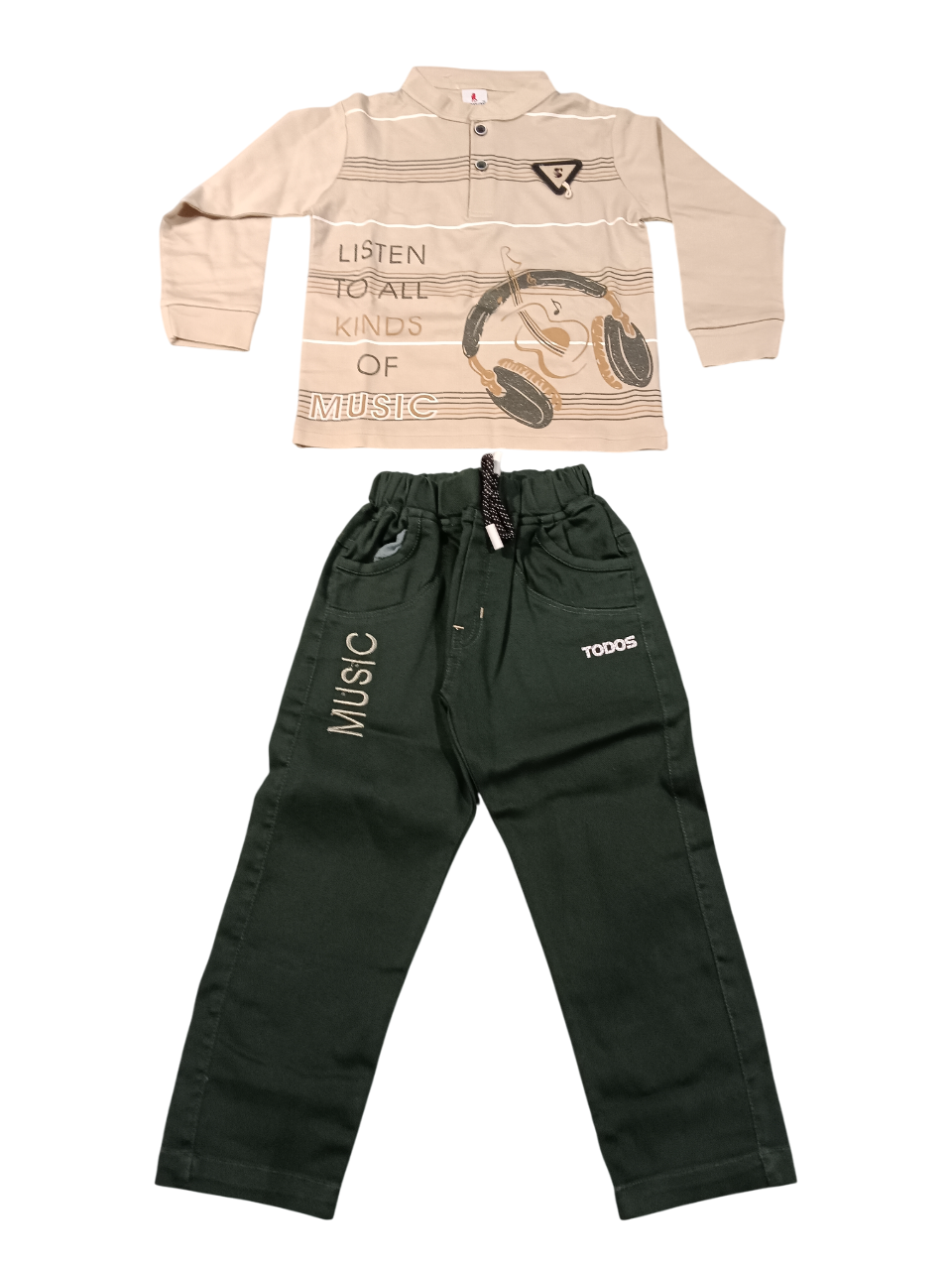 Music-Themed Full Sleeve T-Shirt & Pant Set D.3.U80019 B.2862 Music-Themed Full Sleeve T-Shirt & Pant Set D.3.U80019 B.2862