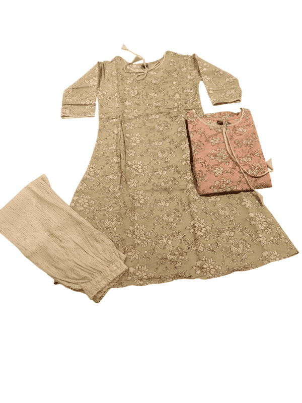 Soft Floral Print Cotton Kurti Set with Printed Pant D.8.3772 Soft Floral Print Cotton Kurti Set with Printed Pant D.8.3772