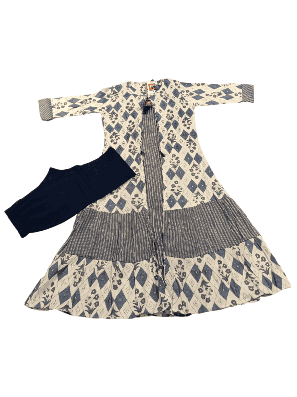 Blue & White Printed Cotton Kurti Set with Pant D.6/8 Blue & White Printed Cotton Kurti Set with Pant D.6/8