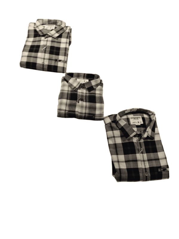 Bold checks in black, white, and subtle red D.8170 Bold checks in black, white, and subtle red D.8170