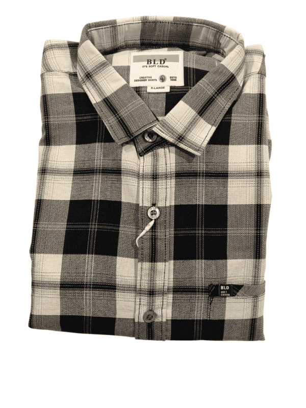 Bold checks in black, white, and subtle red D.8170 Bold checks in black, white, and subtle red D.8170